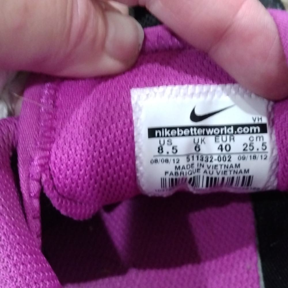 Shoes - Picture 3 of 3